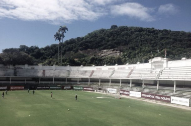 Após melhora considerável no gramado, Laranjeiras receberá área de treino específica para goleiros