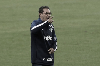 Luxemburgo comemora empate com Fluminense no Rio: "Fora de casa é um bom
resultado"
