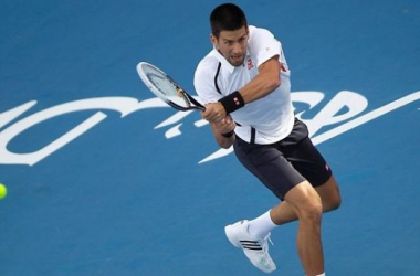 Djokovic vence sin problemas y disputará la final de Abu Dabi ante David Ferrer