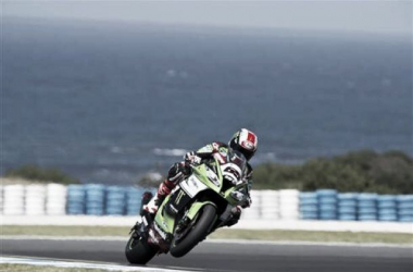 Phillip Island, Gara 1: Rea, buona la prima