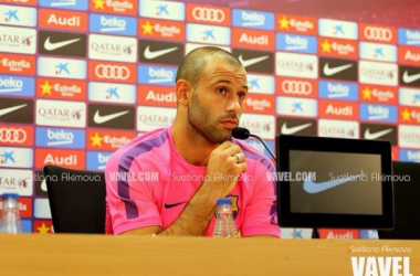 Mascherano: &quot;Es muy fácil lanzar el balón al tejado del Barcelona y decir que somos favoritos&quot;