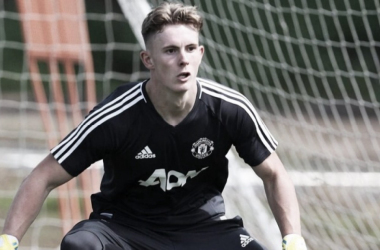 Dean Henderson renueva con Manchester United