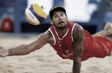 Melhores momentos Wickler/Thole x Krasilnikov/Stoyanovskiy no vôlei de praia masculino (0-2)