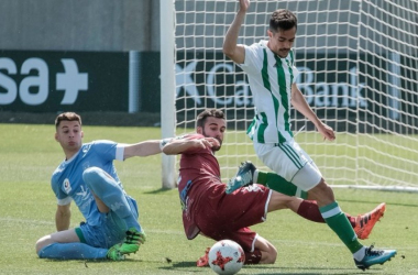 El Betis Deportivo complica la permanencia del Badajoz