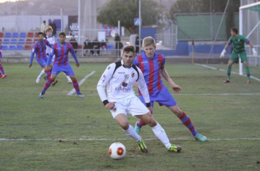 Ontinyent - Constància: una victoria para no descolgarse