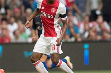 Mateo Casierra y el Ajax avanzan a la siguiente ronda de la Champions League