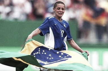 Exclusivo: ex-Seleção Brasileira, Sissi fala sobre Pia, futebol infanto-juvenil e Copa do Mundo
