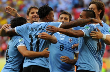 Uruguay pasa a semifinales y los tahitianos se despiden de la afición brasileña