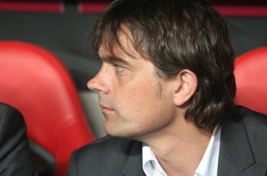 Cocu firma por cuatro temporadas con el PSV Eindhoven