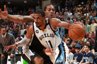 Mike Conley liquida al banquillo de los Spurs