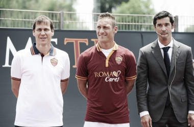 La Roma usará camiseta de marca propia