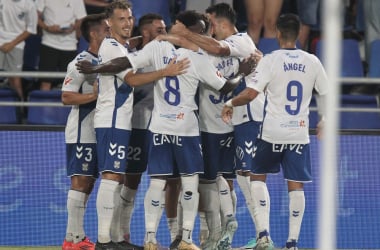 Un CD Tenerife en apuros visita Los Carmenes