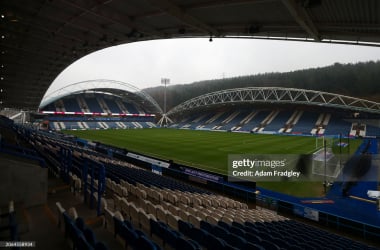 Huddersfield Town 1-3 Coventry City: Ellis Simms'  brace keeps play-off hopes alive