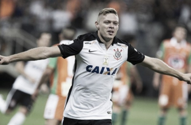 Corinthians pode usar Marlone como moeda de troca por dívida com Atlético-MG