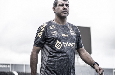 Fábio Carille reclama do VAR na derrota para o Palmeiras na final do Paulistão: “Nunca trabalha”