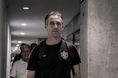 Léo Condé elogia Palmeiras na derrota sofrida no Barradão: " melhor defesa da América do Sul"