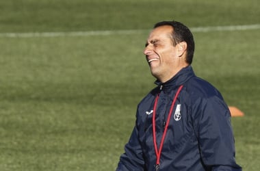 José Luis Oltra deja de ser entrenador del Granada