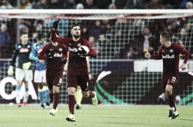 Salzburg cresce em casa, vence de virada, mas Napoli avança na Europa League