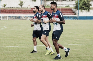 Fortaleza e Vitória fazem último confronto visando semifinais da Copa do Nordeste