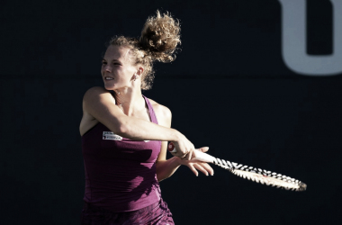 Siniakova atropela Ostapenko rumo à terceira rodada do Aberto da China