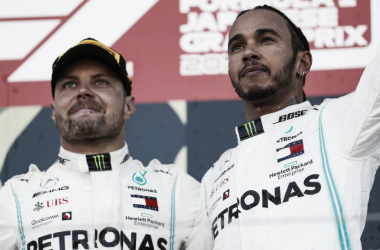 Hamilton diz que&nbsp;‘Valtteri mereceu a vitória’ e elogia ano da Mercedes