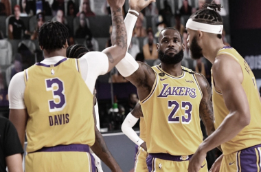 Crónica: Un pobre LeBron James da la victoria a los Lakers