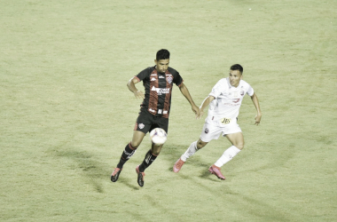 Jonathan Bocão lamenta confusão na eliminação do Vitória; presidente baiano desceu ao campo