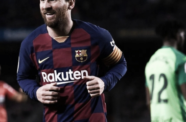 Messi: "Hoy
día mi compromiso con esta camiseta y este escudo es total"