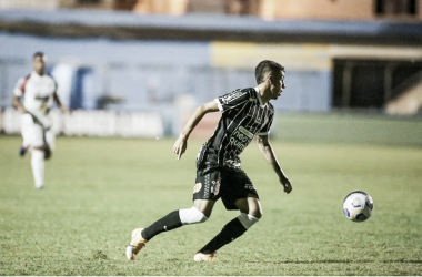 Gabriel Pereira comemora vaga e jogos pelo Corinthians