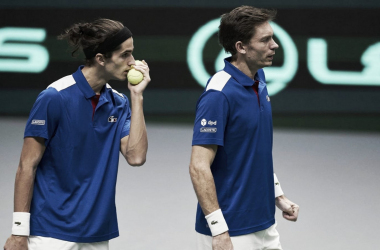 De virada, França vence República Tcheca no dia de abertura das finais da Copa Davis