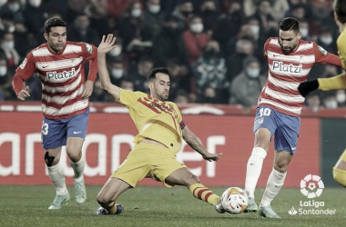 Momento del gol de Antonio Puertas frente al FC Barcelona. Foto vía Instagram oficial del Granada CF.
