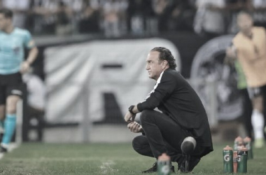 "Não adianta achar culpados", diz Cuca após empate contra Palmeiras