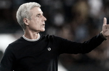 Apesar de má fase, Luís Castro mantém confiança no Botafogo: "Paixão pelo desafio me faz continuar"