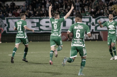 Chapecoense leva susto, mas supera Tombense pela Série B