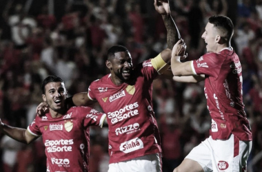Vila Nova resolve no primeiro tempo contra Mirassol e volta ao G-4 da Série B