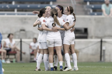 FC Kansas City celebrates third consecutive win against the Chicago Red Stars