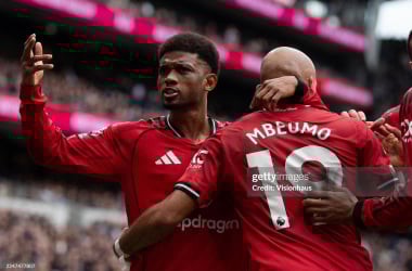 LONDON, ENGLAND - NOVEMBER 08: Bryan Mbeumo of Manchester United celebrates scoring Utd&#x27;s first goal with Amad Diallo during the Premier League match between Tottenham Hotspur and Manchester United at Tottenham Hotspur Stadium on November 08, 2025 in London, England. (Photo by Visionhaus/Getty Images)