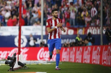 Yannick Carrasco, su primer y único hat-trick