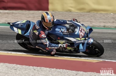 Rins abre la jornada del viernes comandando en el FP3