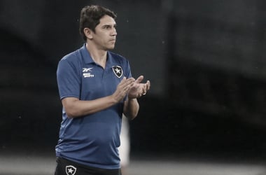 Botafogo decide pela demissão de Lúcio Flávio e busca novo treinador 