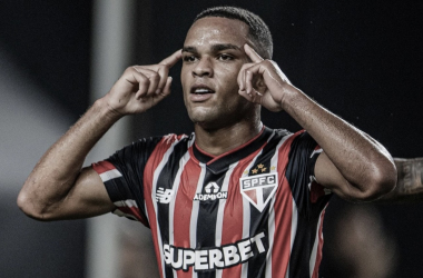 Southampton alinha acordo por Juan, do São Paulo 