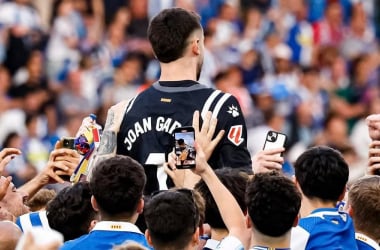 Joan García celebrando la permanencia ante la UD Las Palmas en el RCDE Stadium | Foto vía IG oficial de Joan García