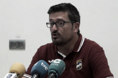 El Lorca FC destituye a Iñaki Alonso