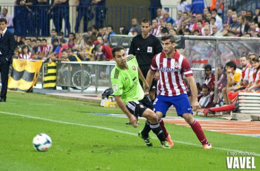 Emiliano Insua busca una salida del Atlético de Madrid