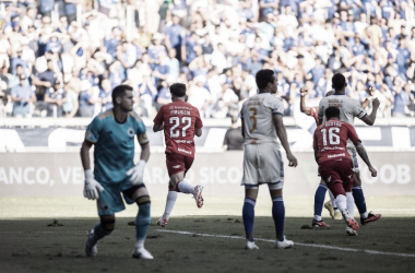 Internacional vence Cruzeiro fora de casa e complica mais ainda situação da Raposa na tabela 