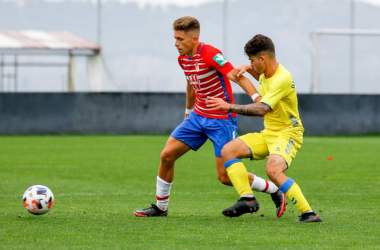 El Recreativo Granada vuelve a caer en casa contra Las Palmas Atlético