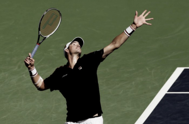 Isner acribilla a Chung y pasa a semifinales