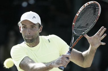 Karlovic y Muller rinde culto al saque directo