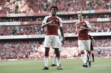 Iwobi zanja los rumores de salida renovando por el Arsenal