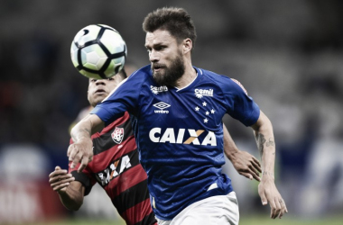 Após empate com o Vitória, Rafael Sóbis desmaia no vestiário do Cruzeiro